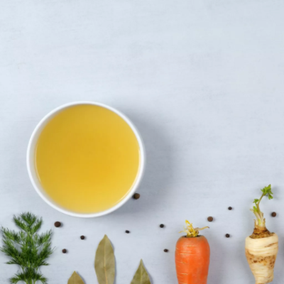 Collagen vs Bone Broth - What You Need to Know (Recipe included!)